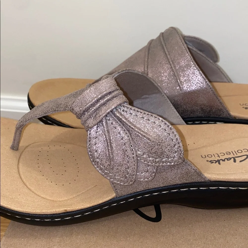 Clarks Laurieann Rae Sandal in Taupe Metallic 12W